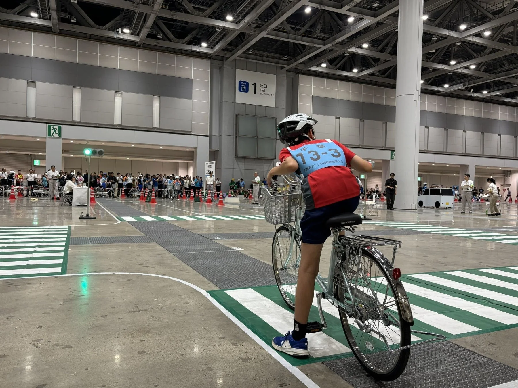 全国大会での信号待ちの様子