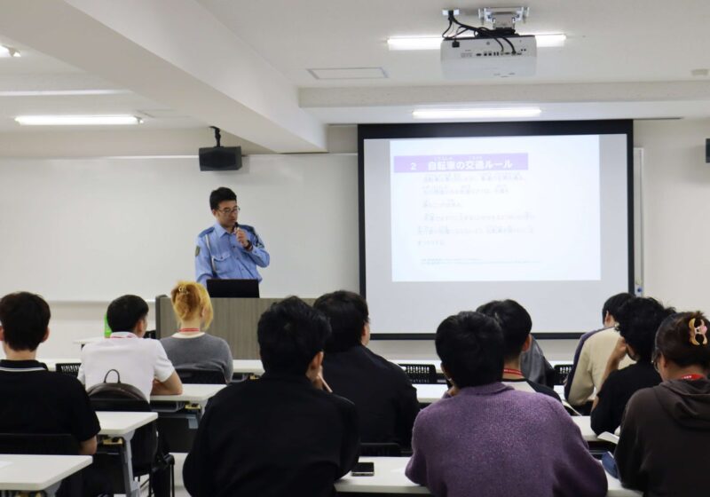 【新潟ビジネス専門学校】 交通ルールを守って、事故・違反ゼロへ！留学生対象の自転車ルール指導！